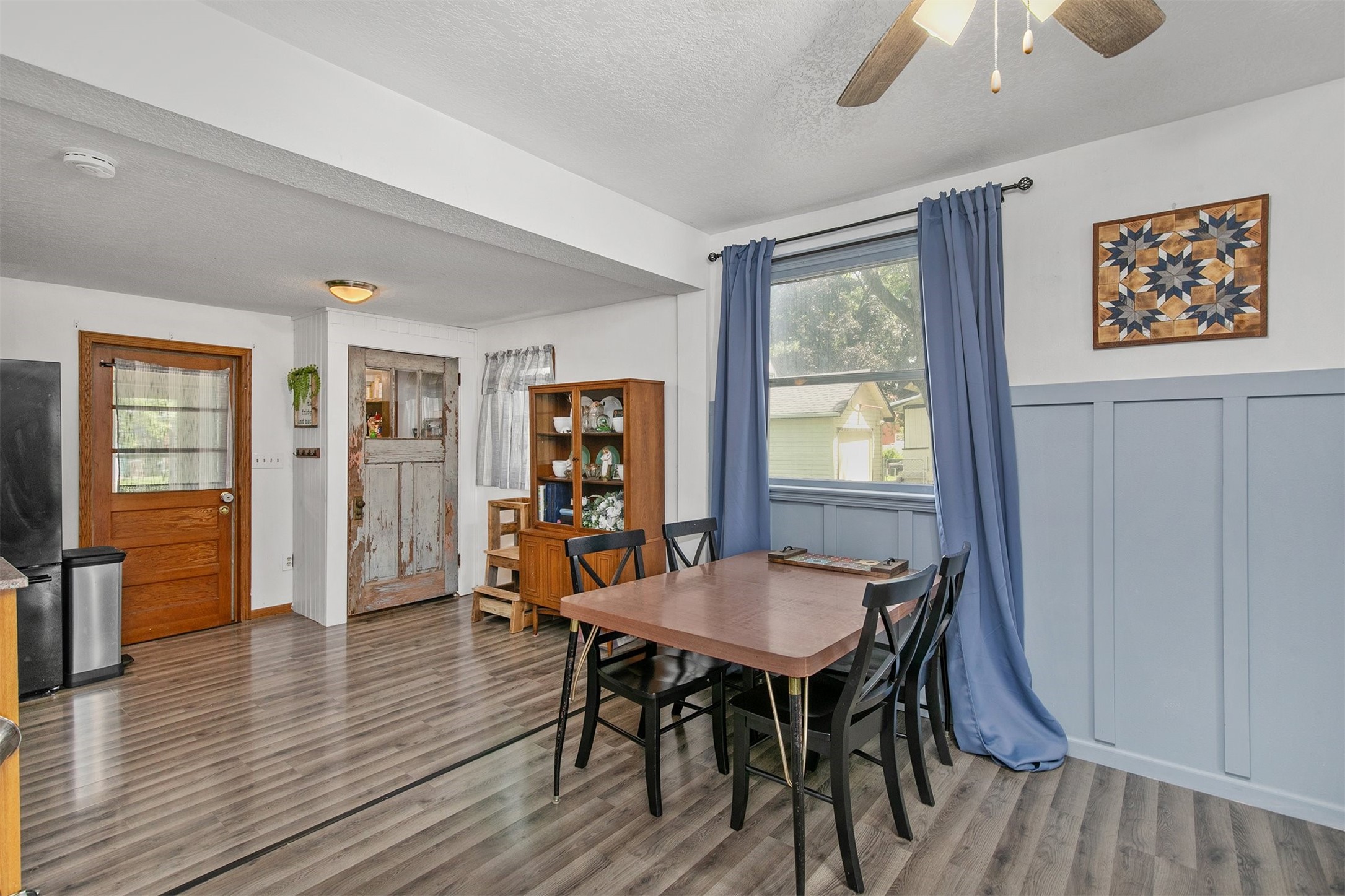 404 W Salem Avenue