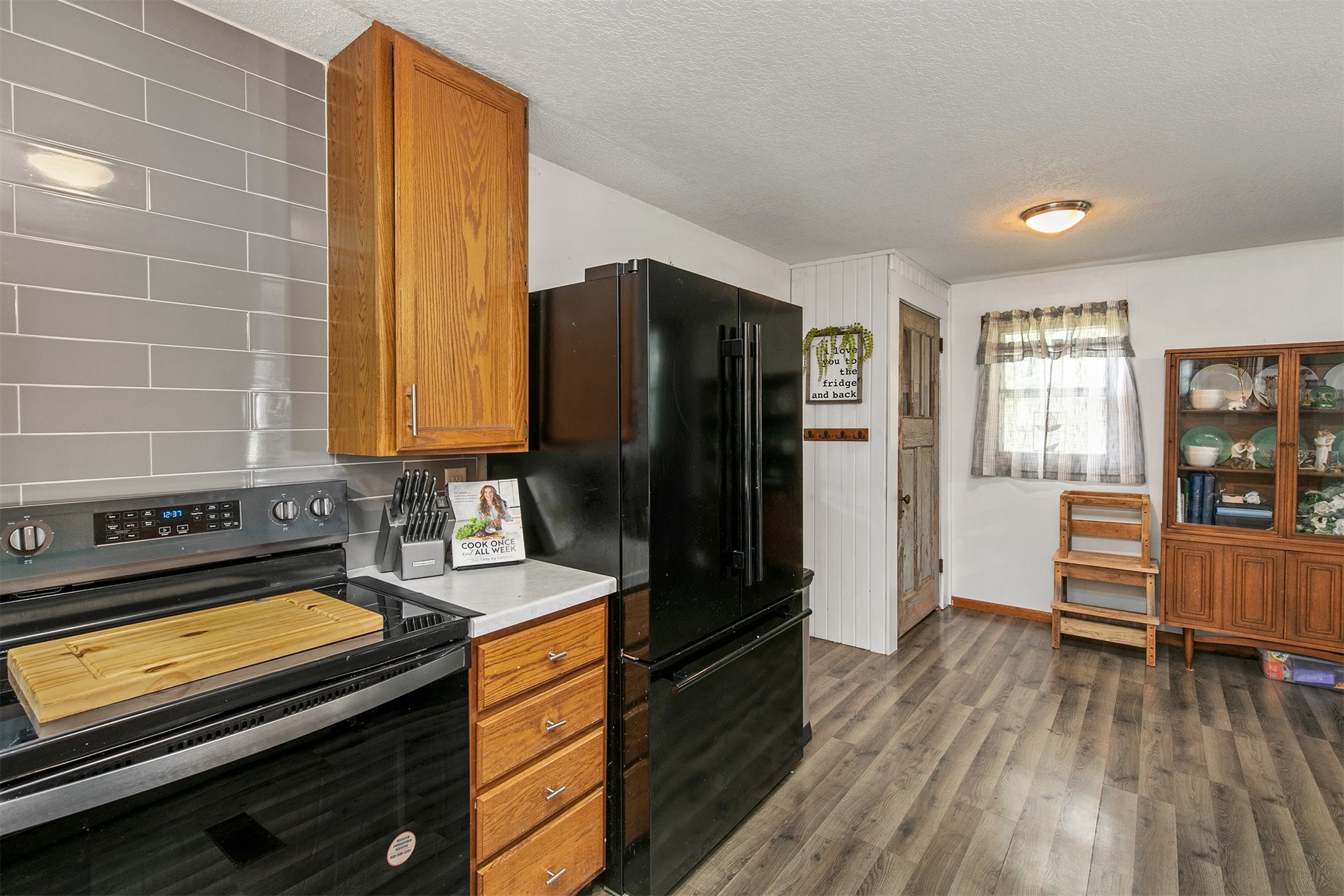 404 W Salem Avenue