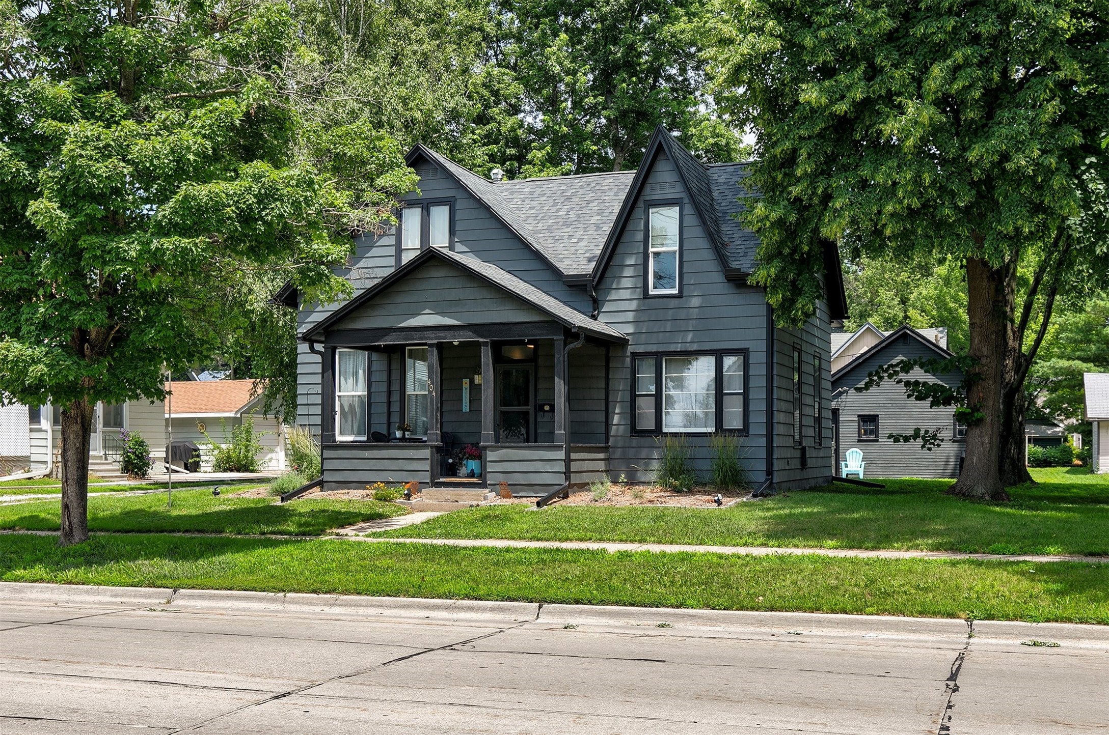 404 W Salem Avenue