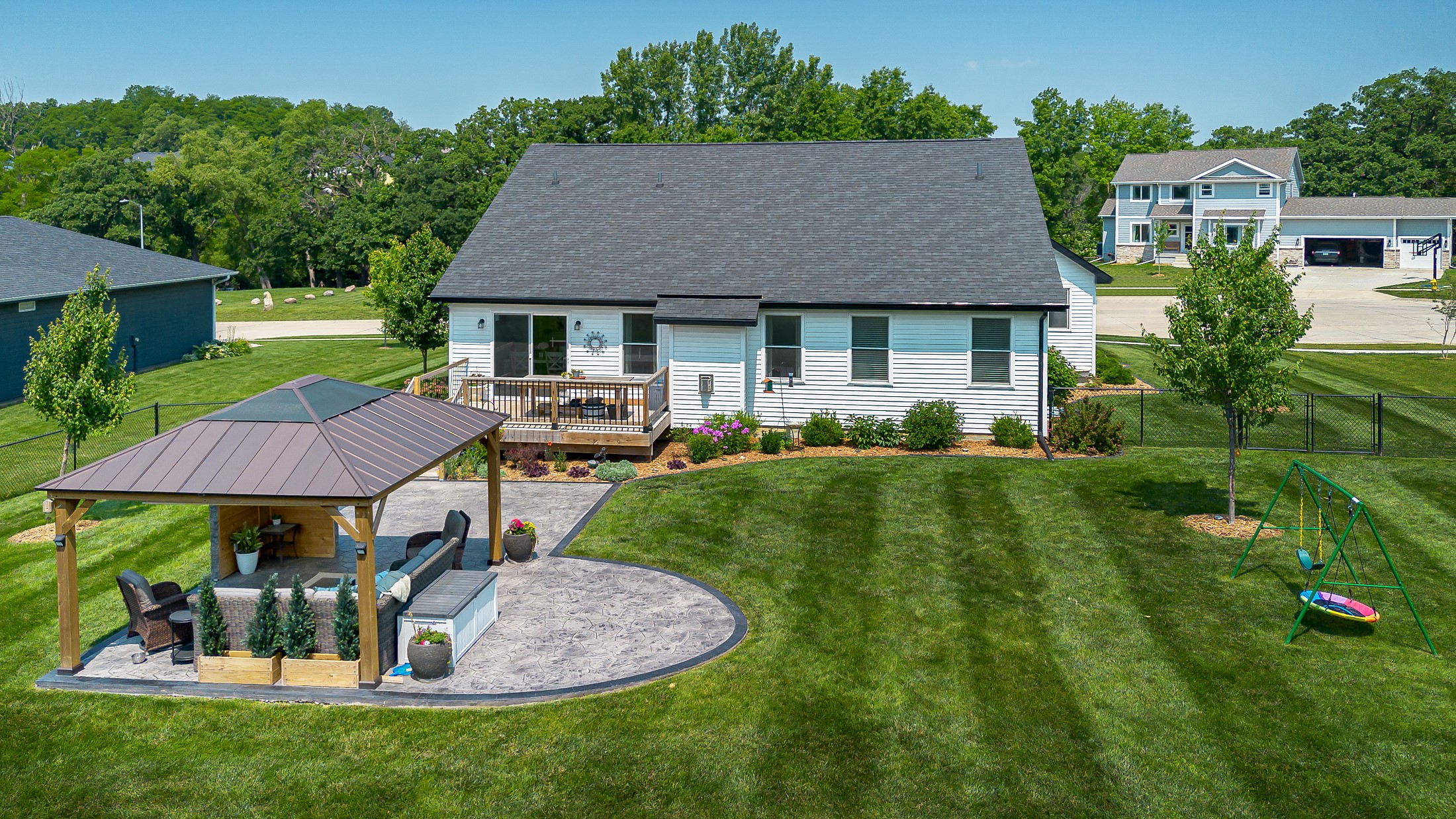 1304 S L Court