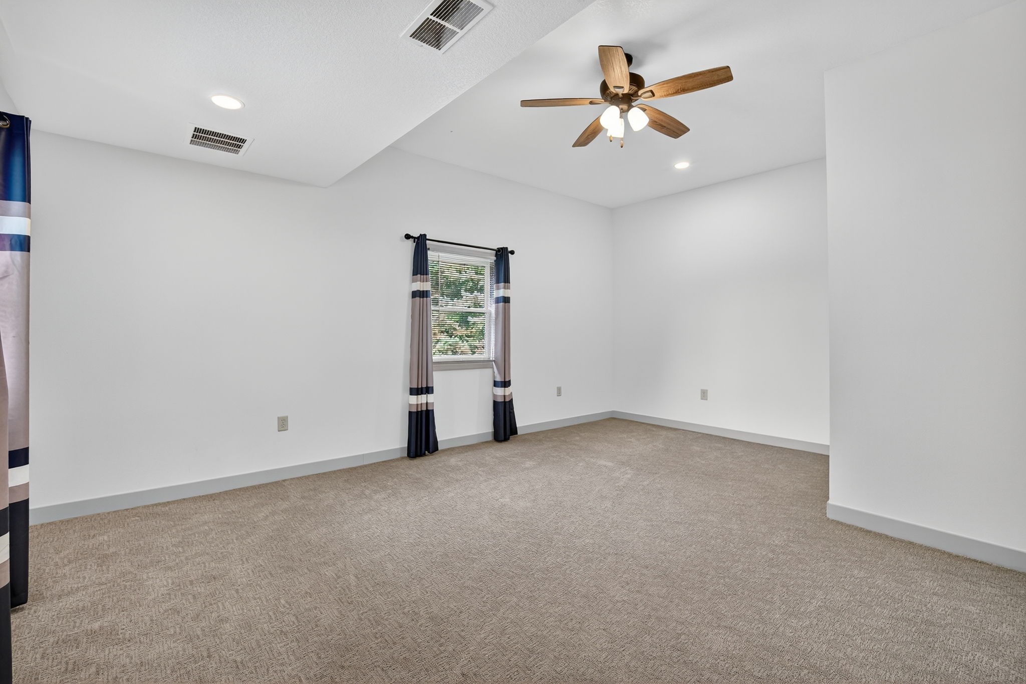 2089 270th Street