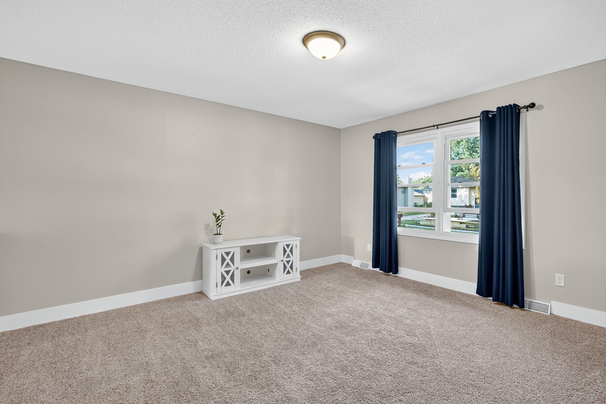 219 NW Calista Court