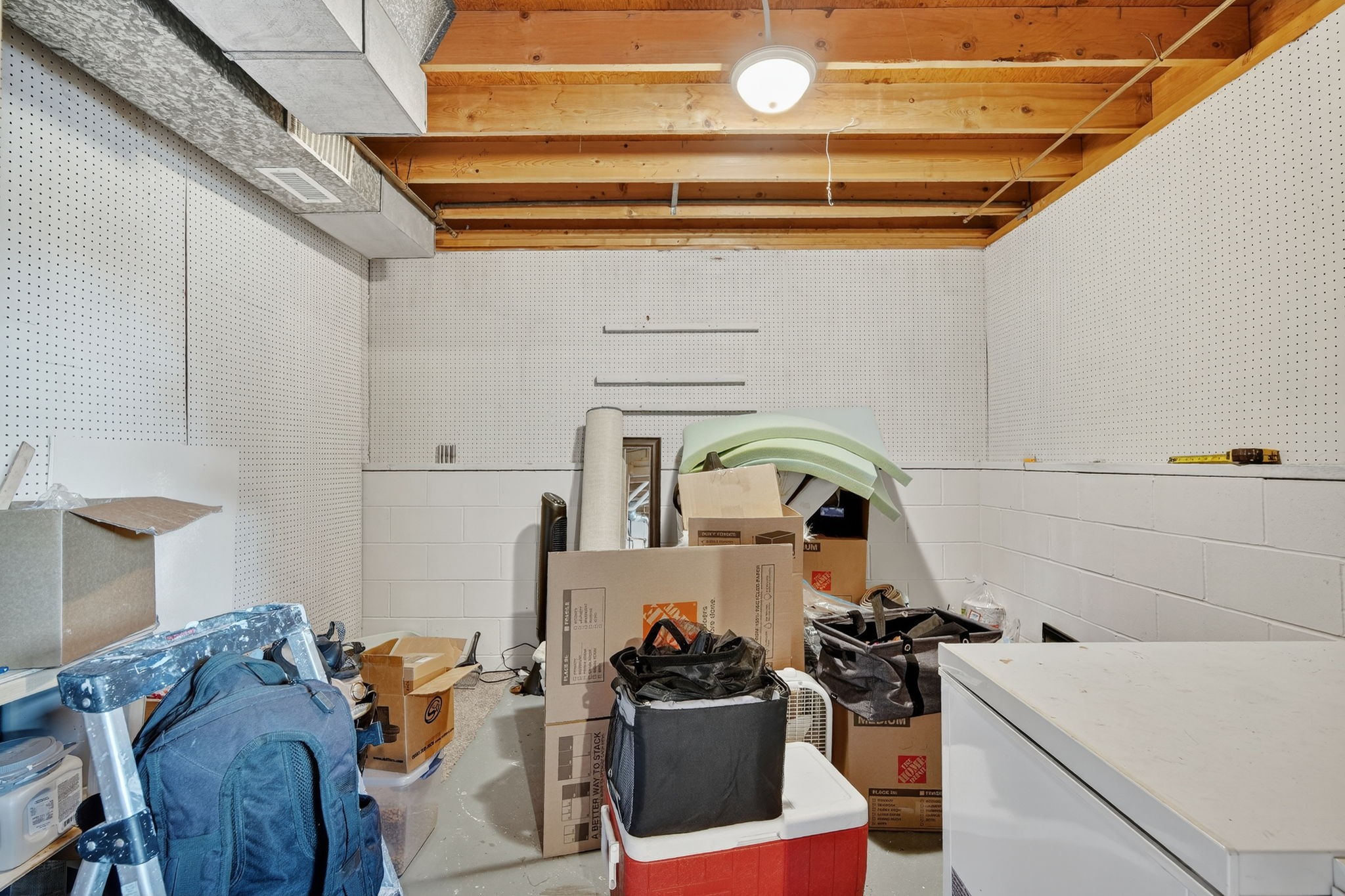 219 NW Calista Court