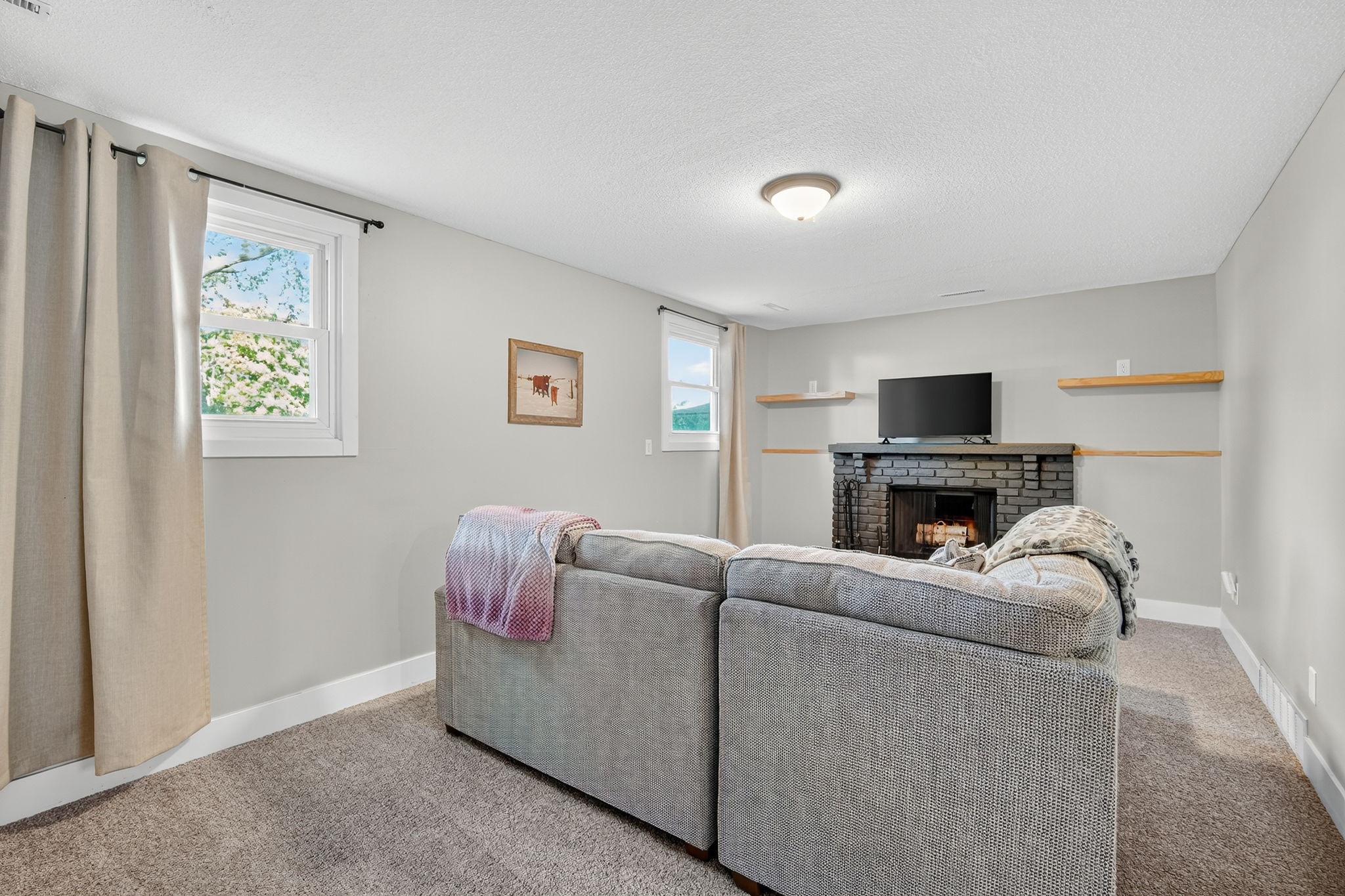 219 NW Calista Court