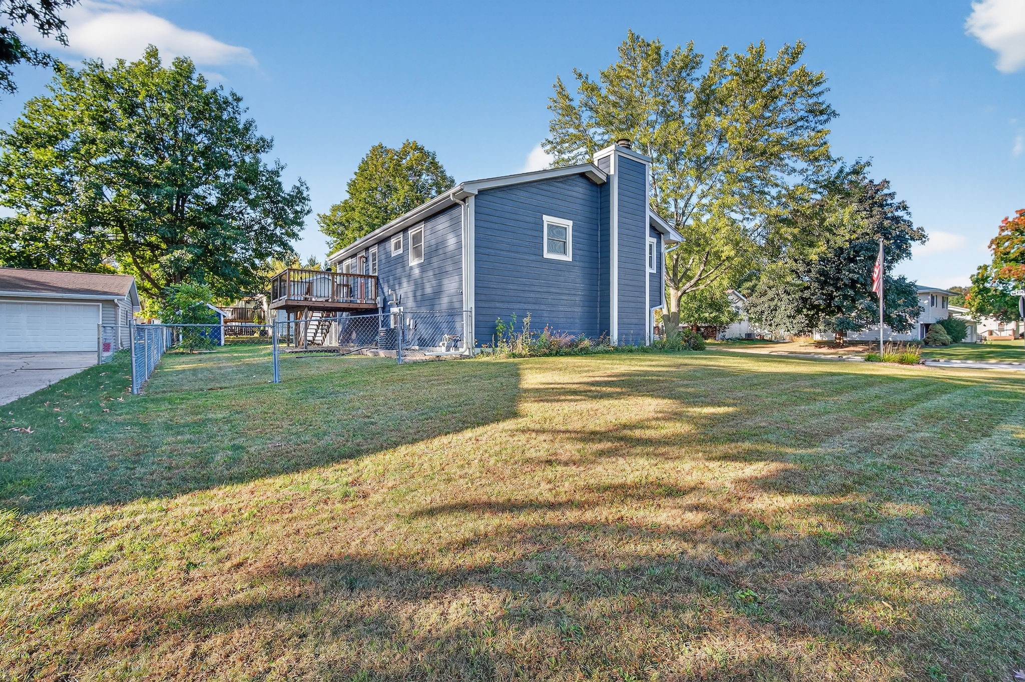 219 NW Calista Court