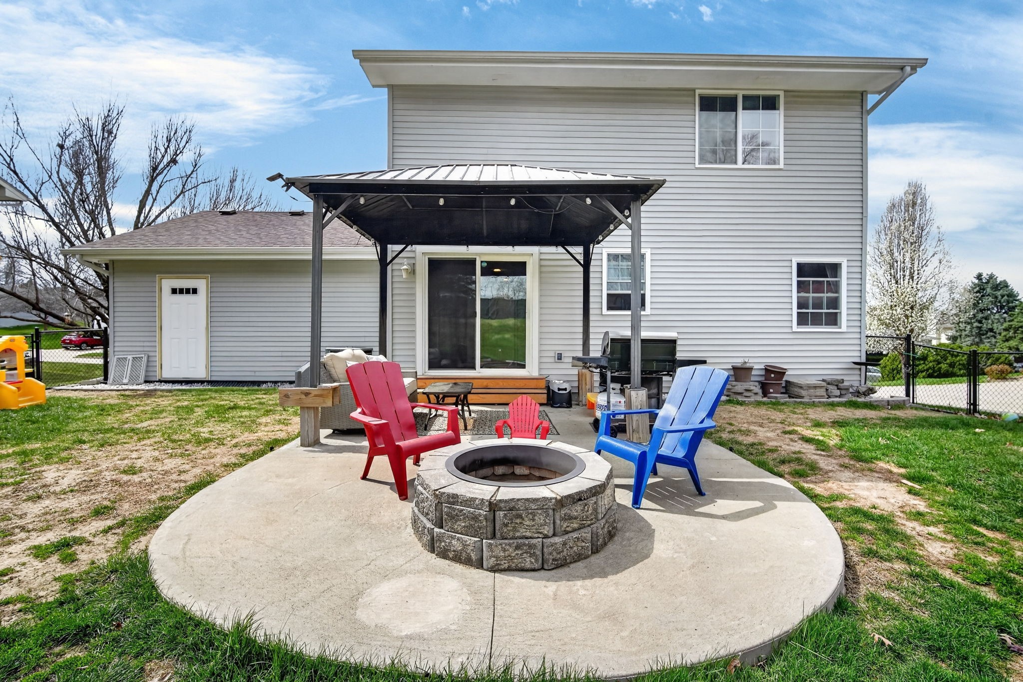 431 N Walnut Boulevard