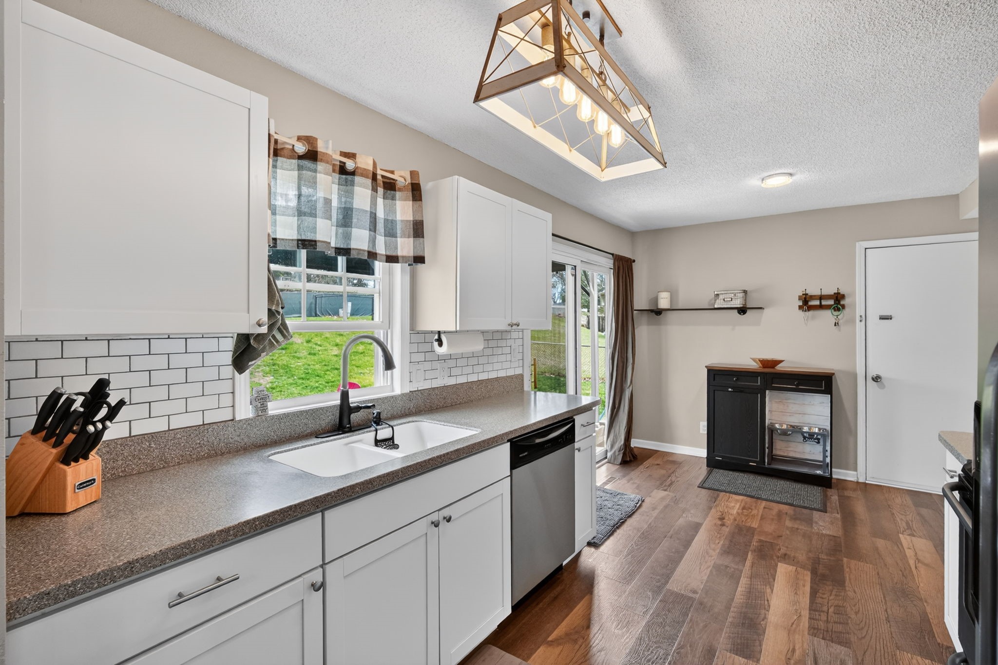 431 N Walnut Boulevard