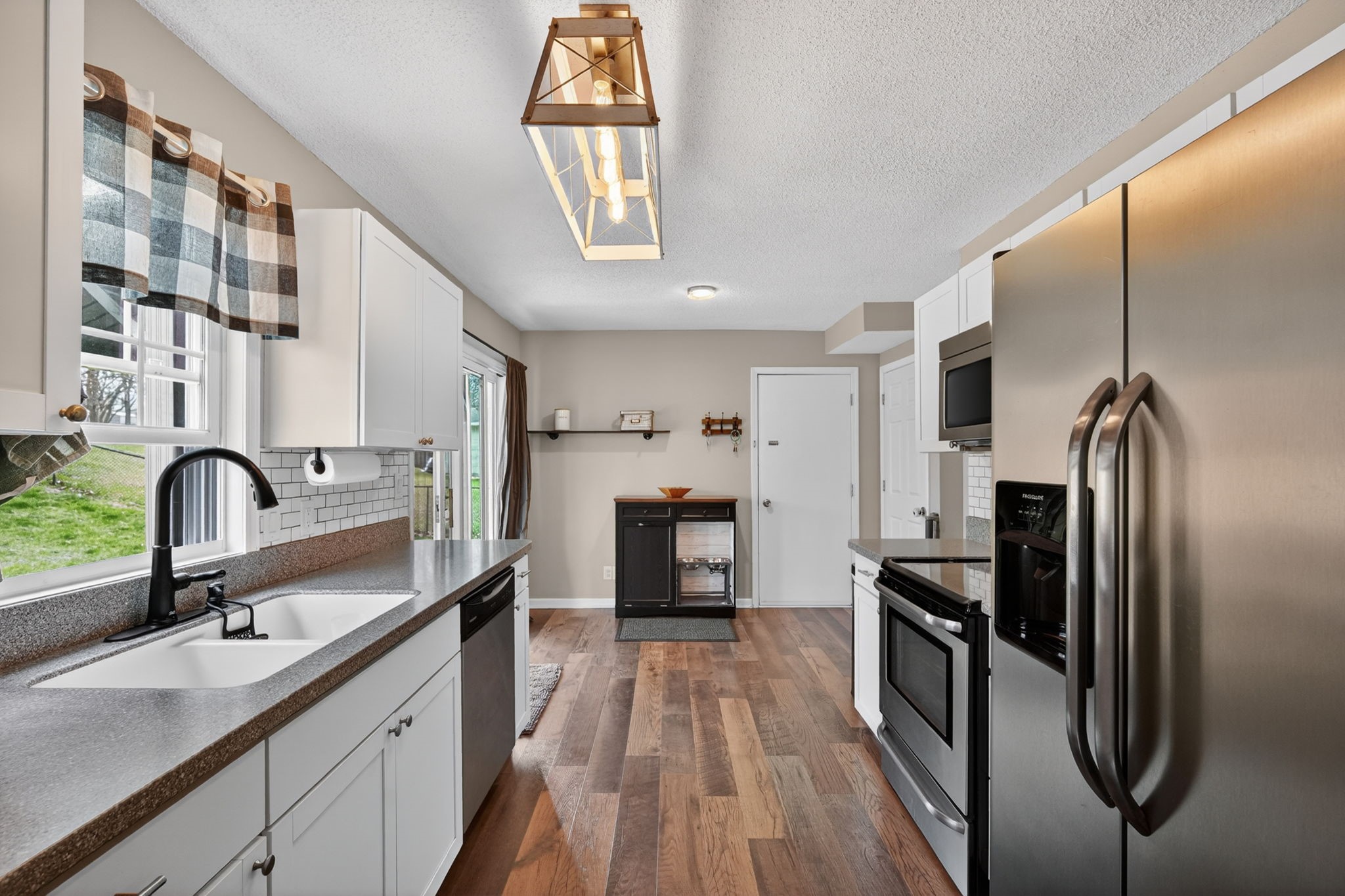 431 N Walnut Boulevard