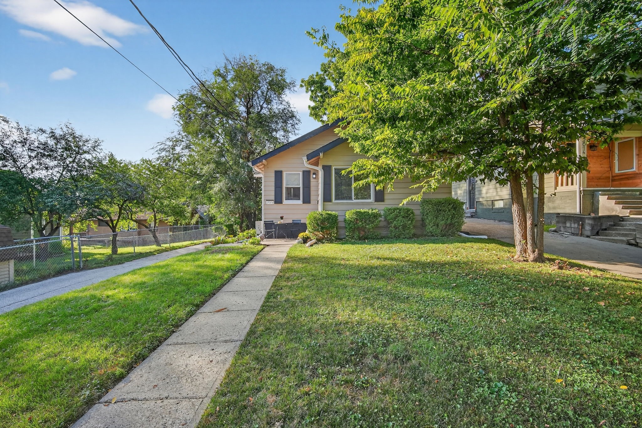 2808 School Street