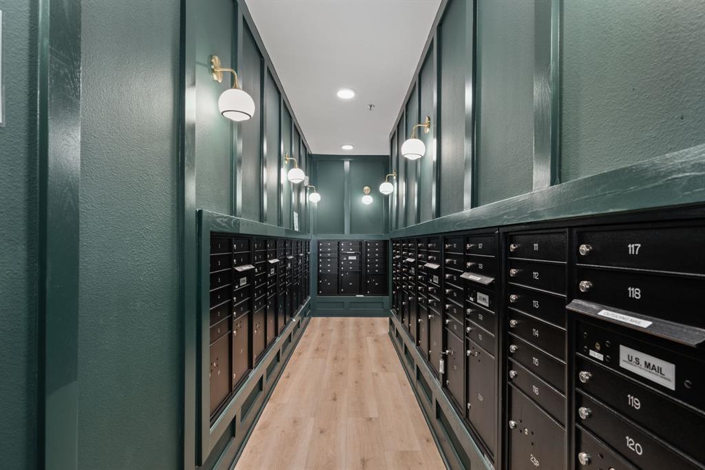 2500 Longview ST # 217