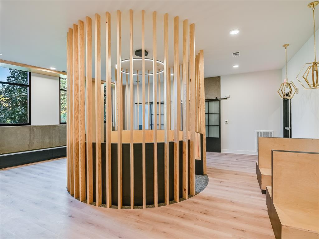 2500 Longview ST # 217