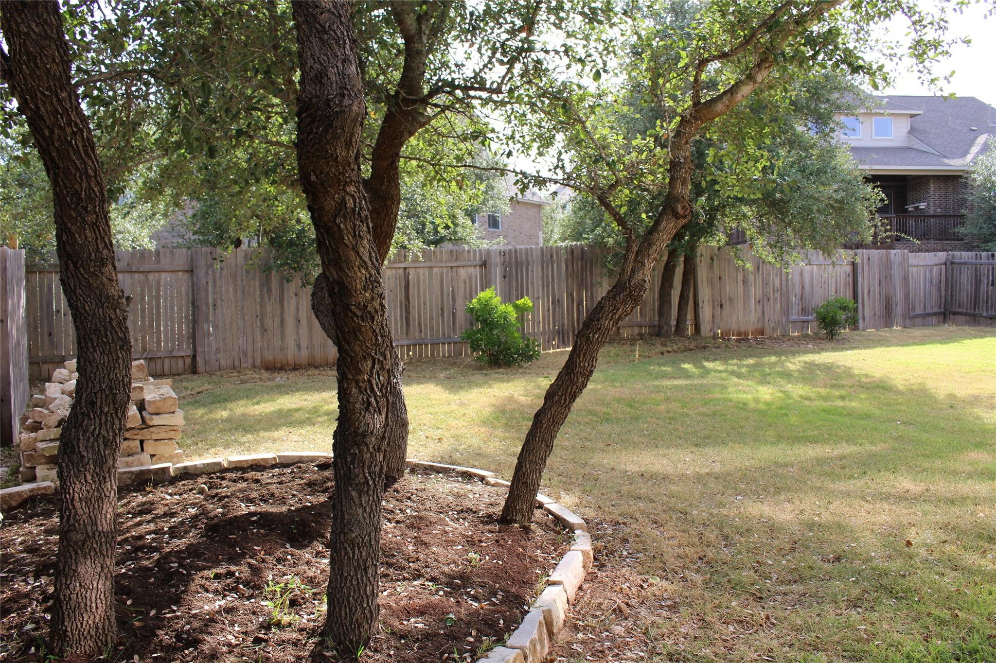 7617 Menler DR, Austin