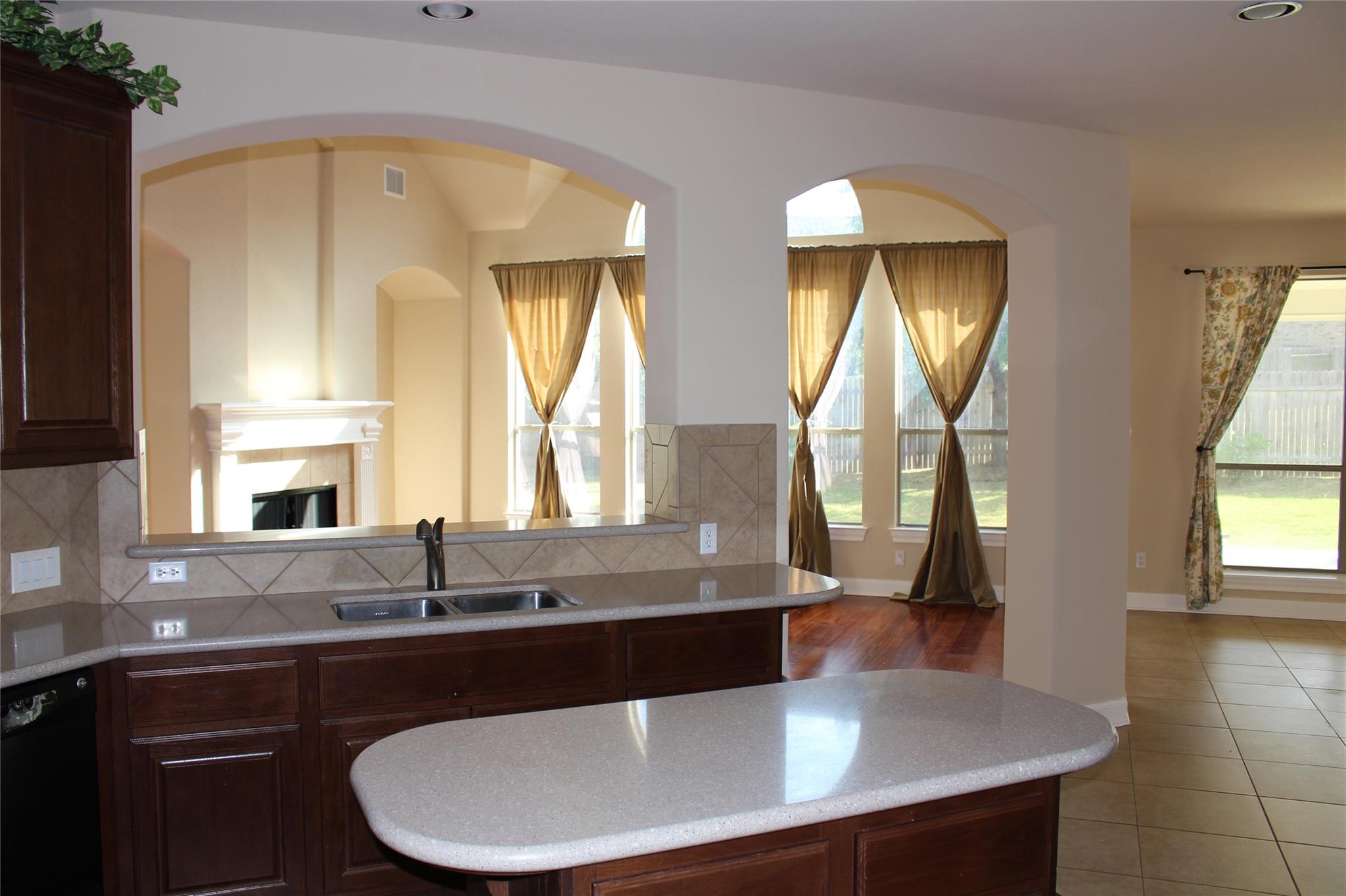 7617 Menler DR, Austin