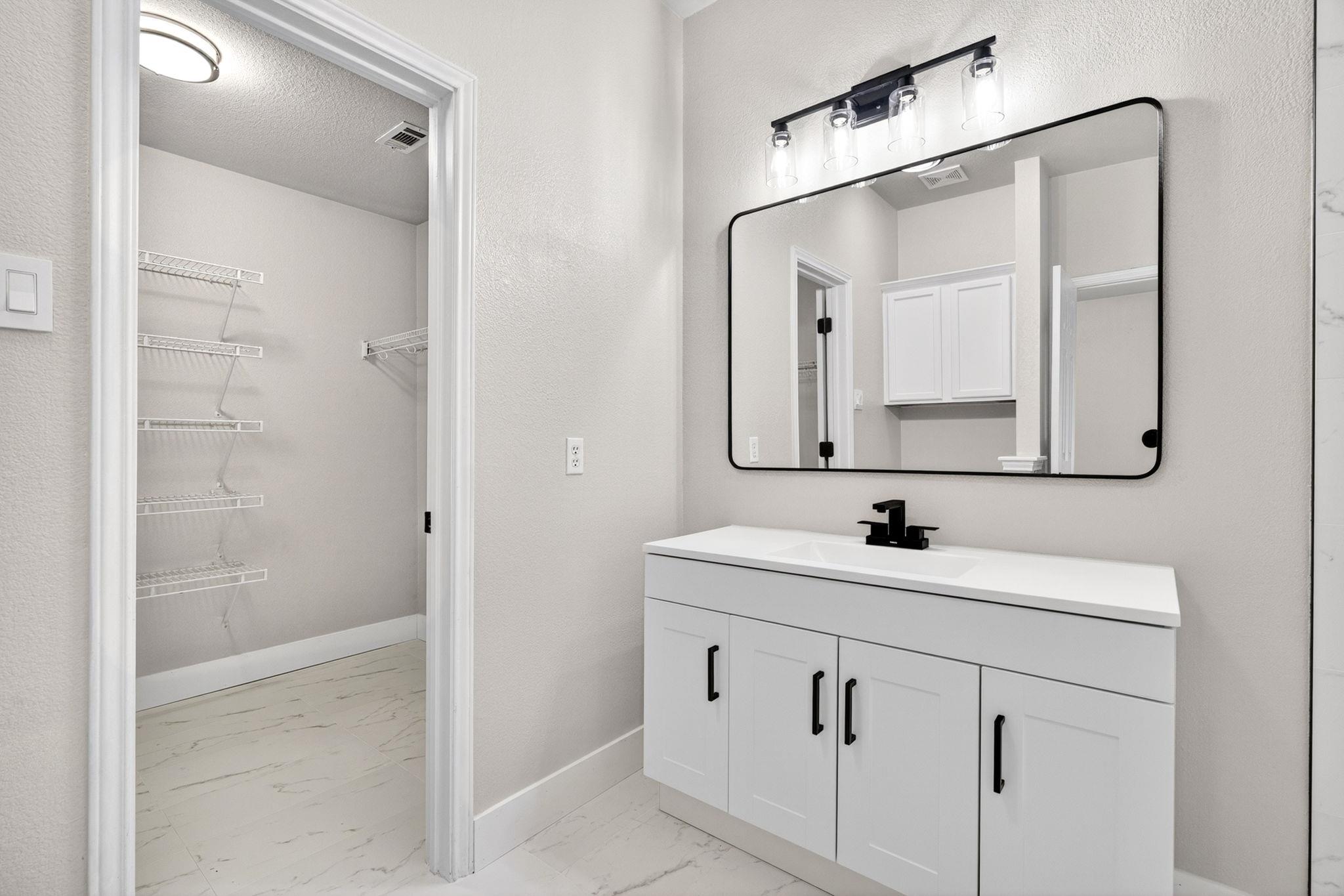 3114 Port Anne WAY