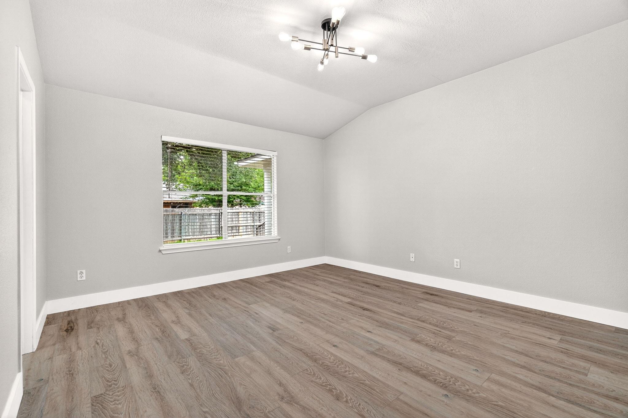 3114 Port Anne WAY