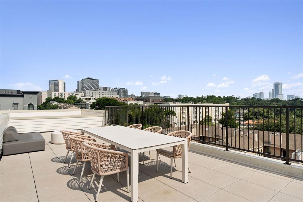 2500 Longview ST # 217