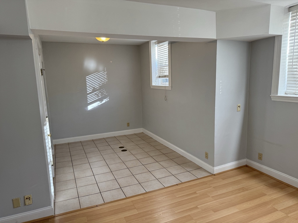 147 Babcock St # 7