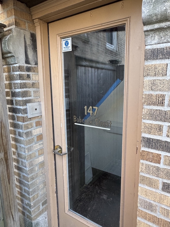 147 Babcock St # 7