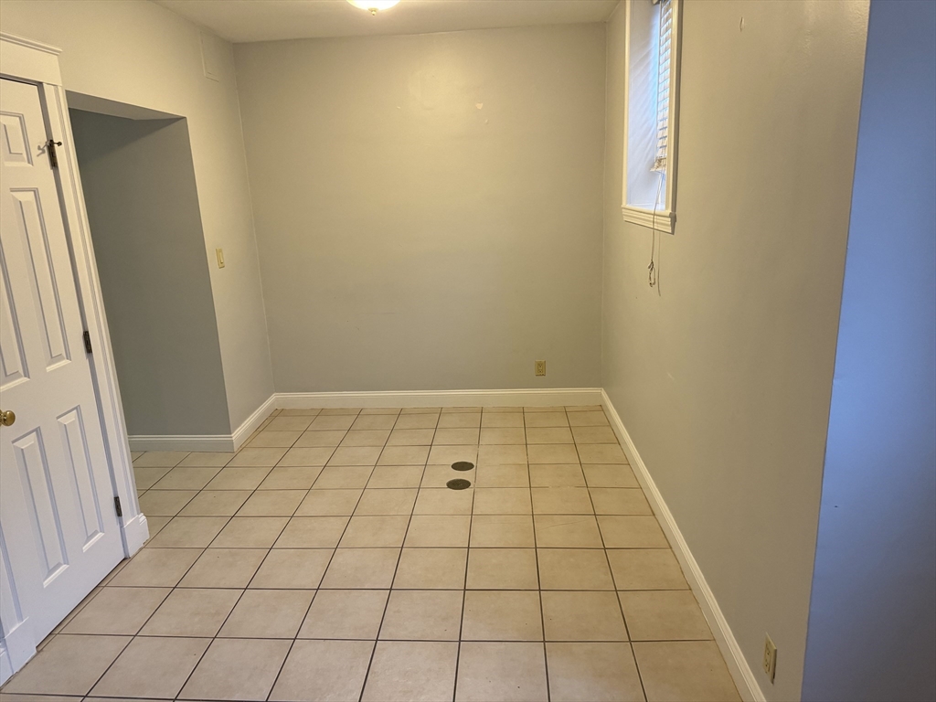 147 Babcock St # 7
