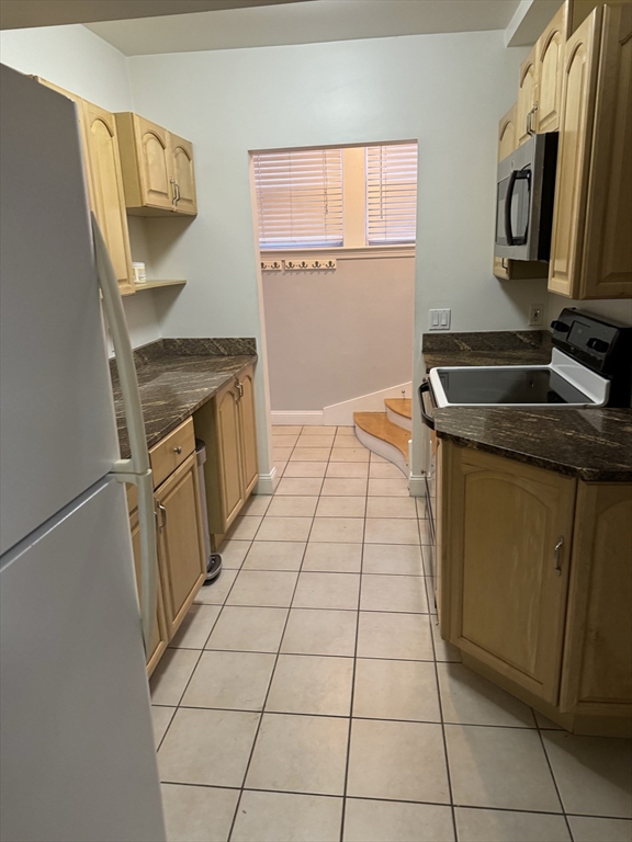 147 Babcock St # 7