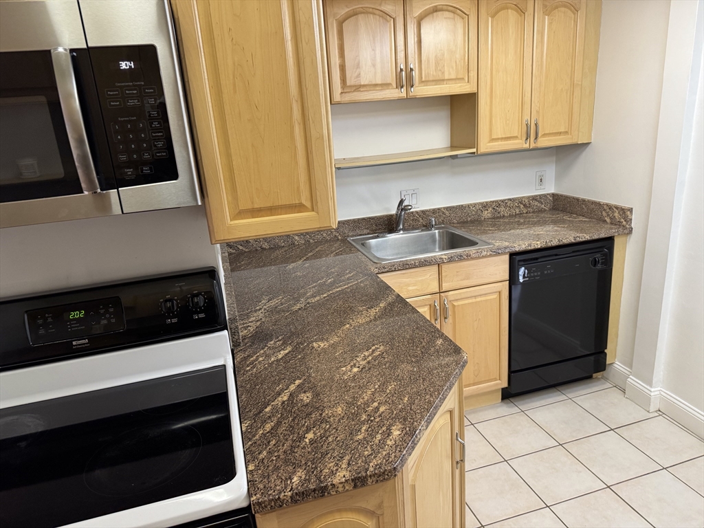147 Babcock St # 7