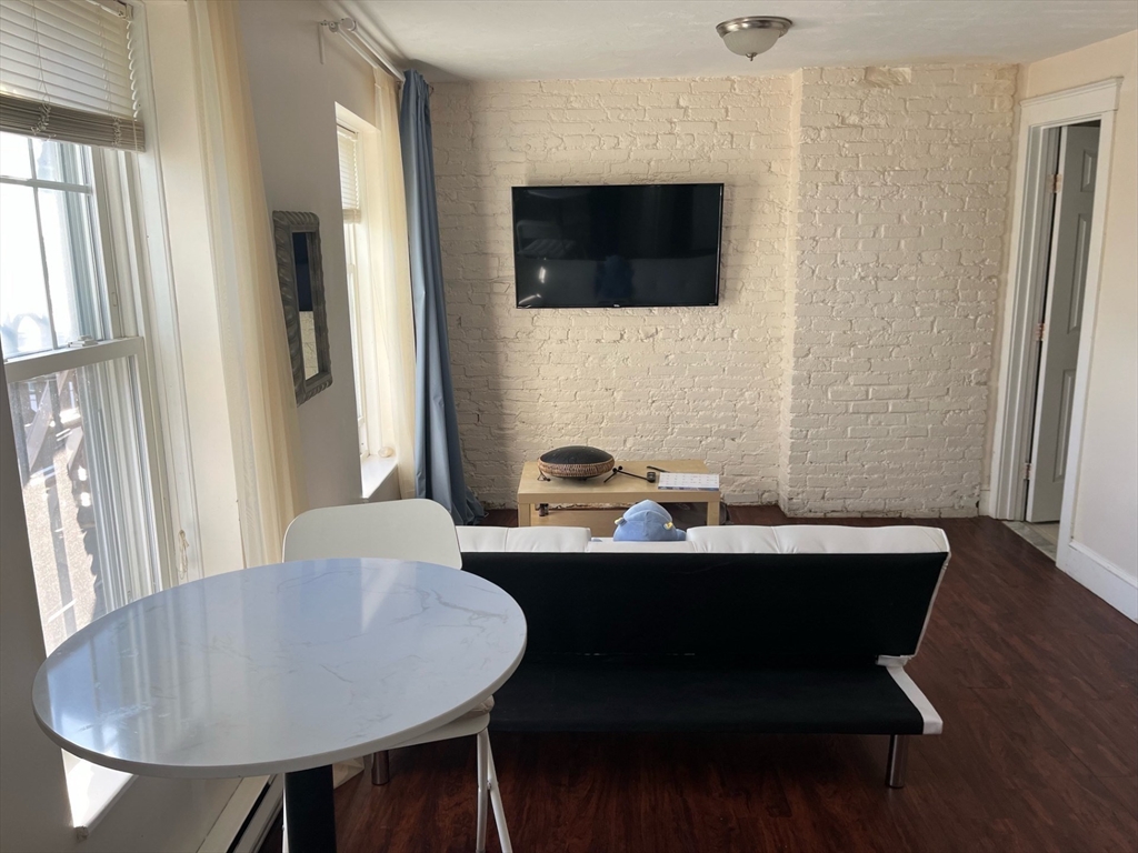 29 Division St # 3