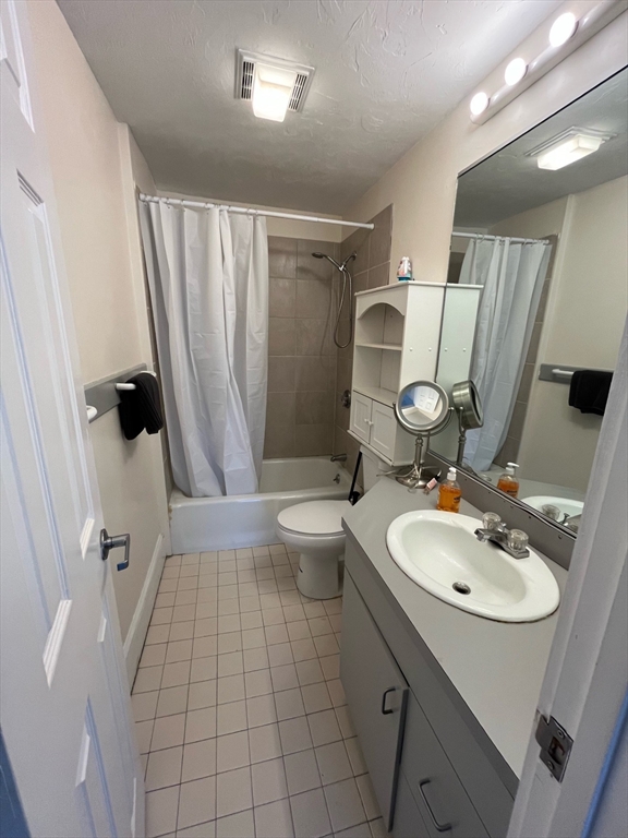 29 Division St # 3
