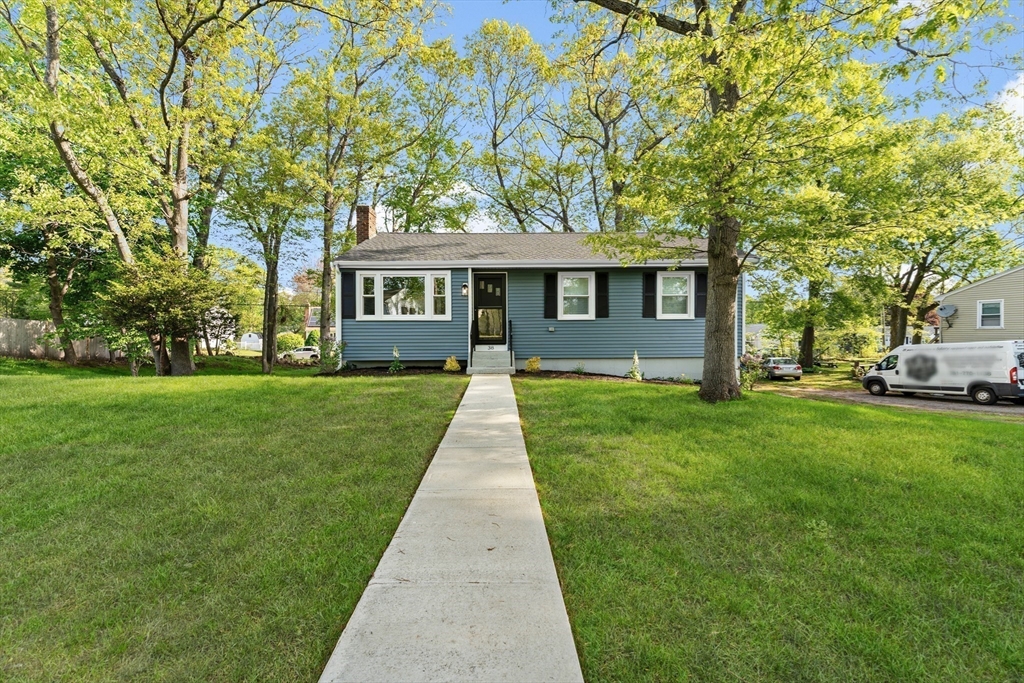 38 Isabel Cir