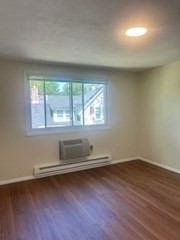 684 Washington St # 3