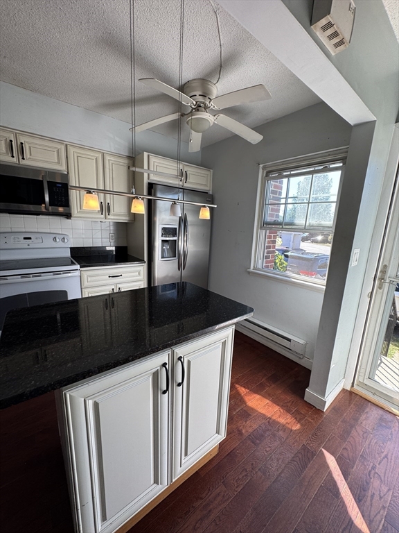 41 Foundry Street # 8 Unit: 22-8