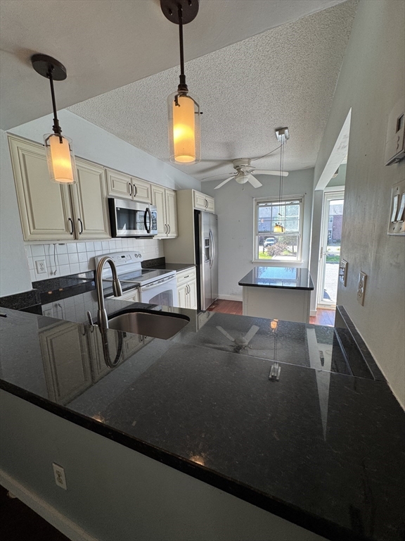 41 Foundry Street # 8 Unit: 22-8