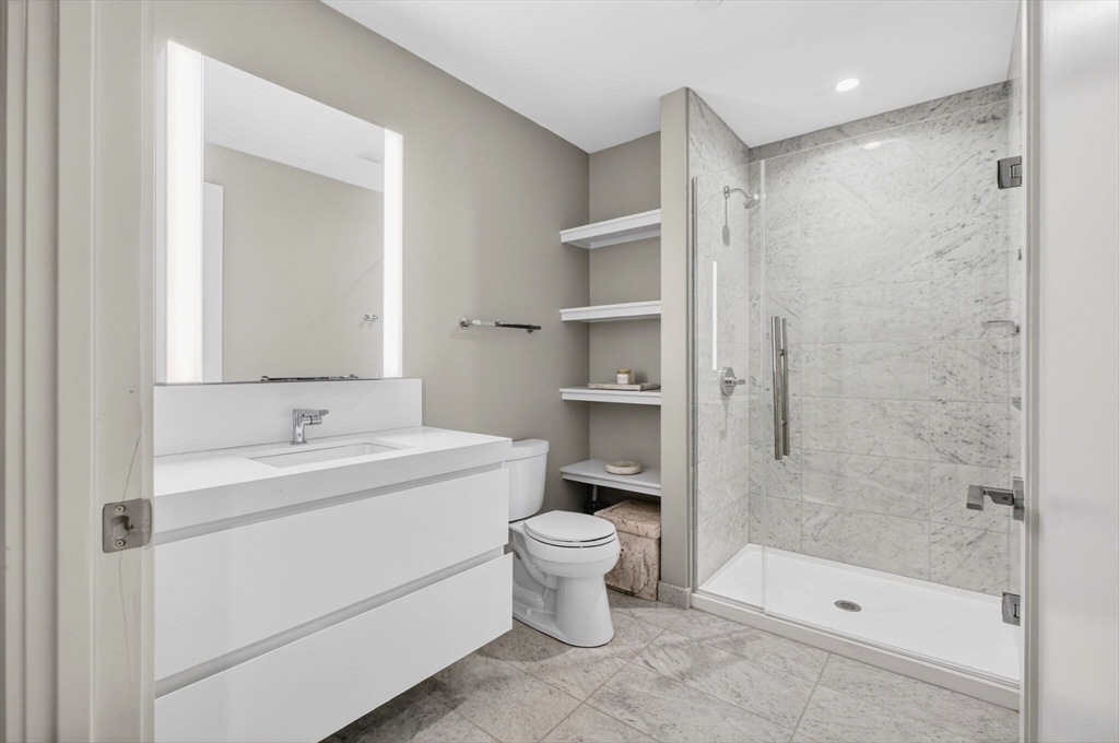 133 Seaport Blvd # 1517
