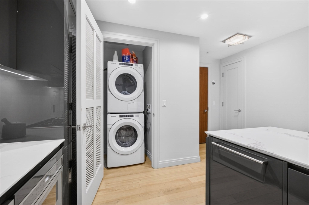133 Seaport Blvd # 1517