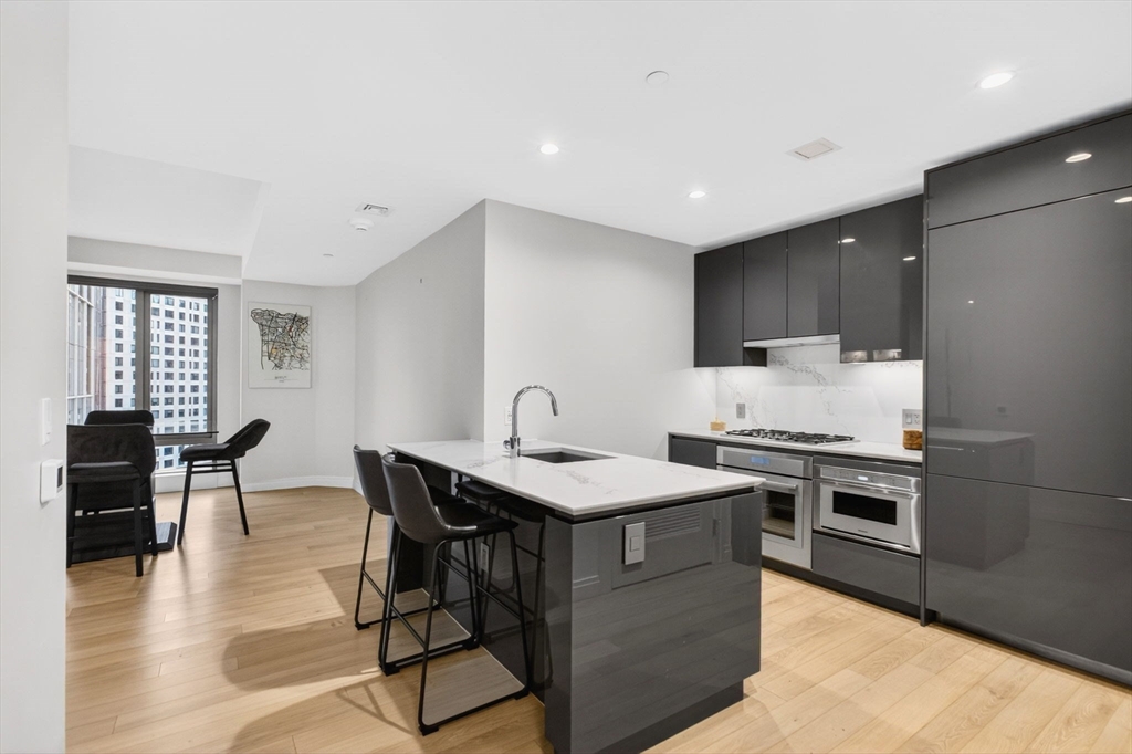 133 Seaport Blvd # 1517