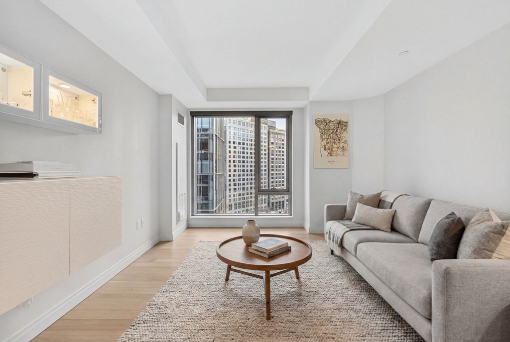 133 Seaport Blvd # 1517
