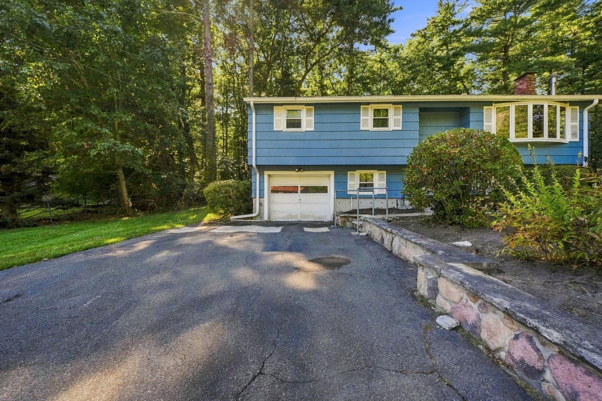 7 Olde Farm Rd