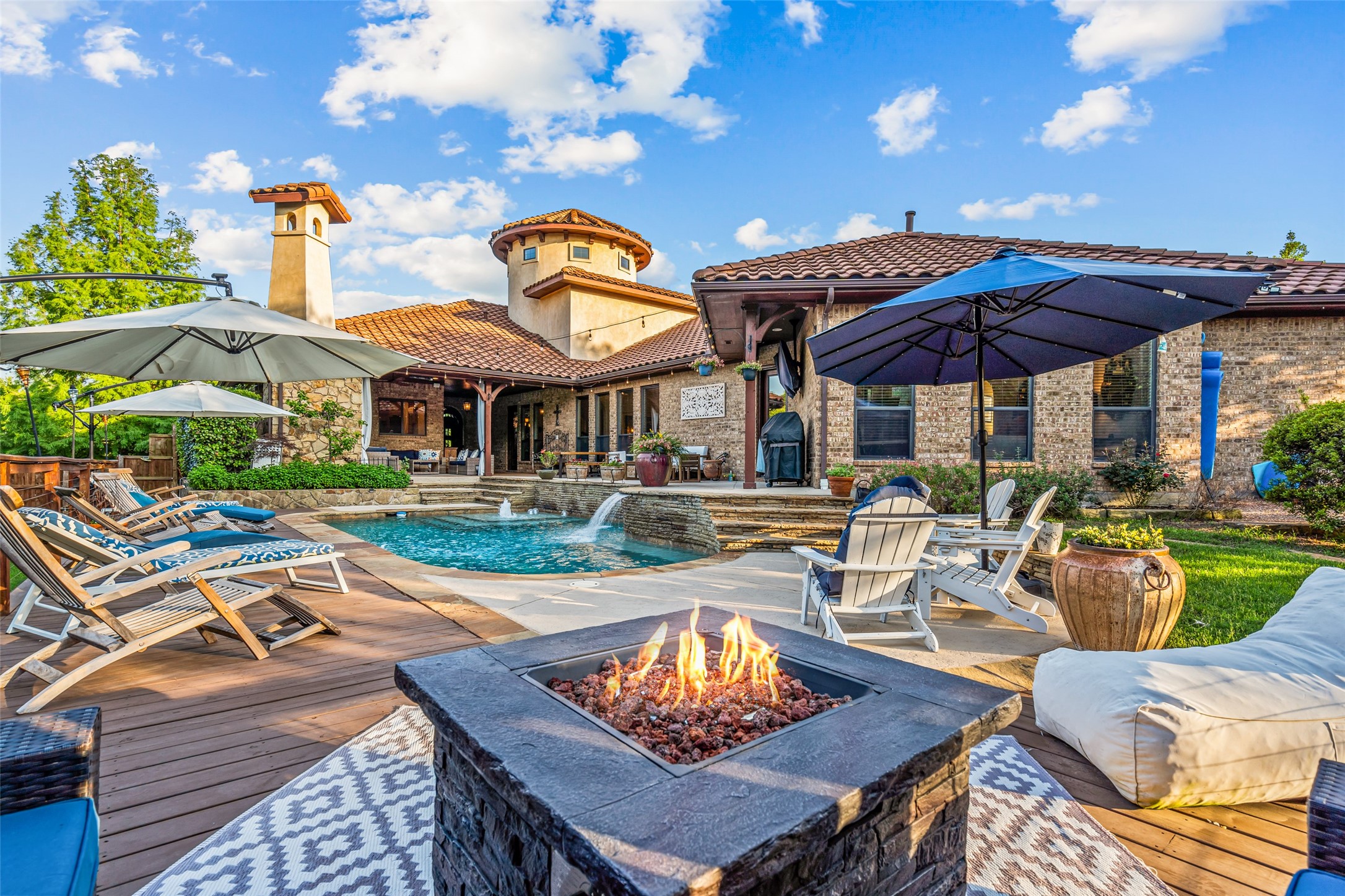 600 Deerwood Lane
