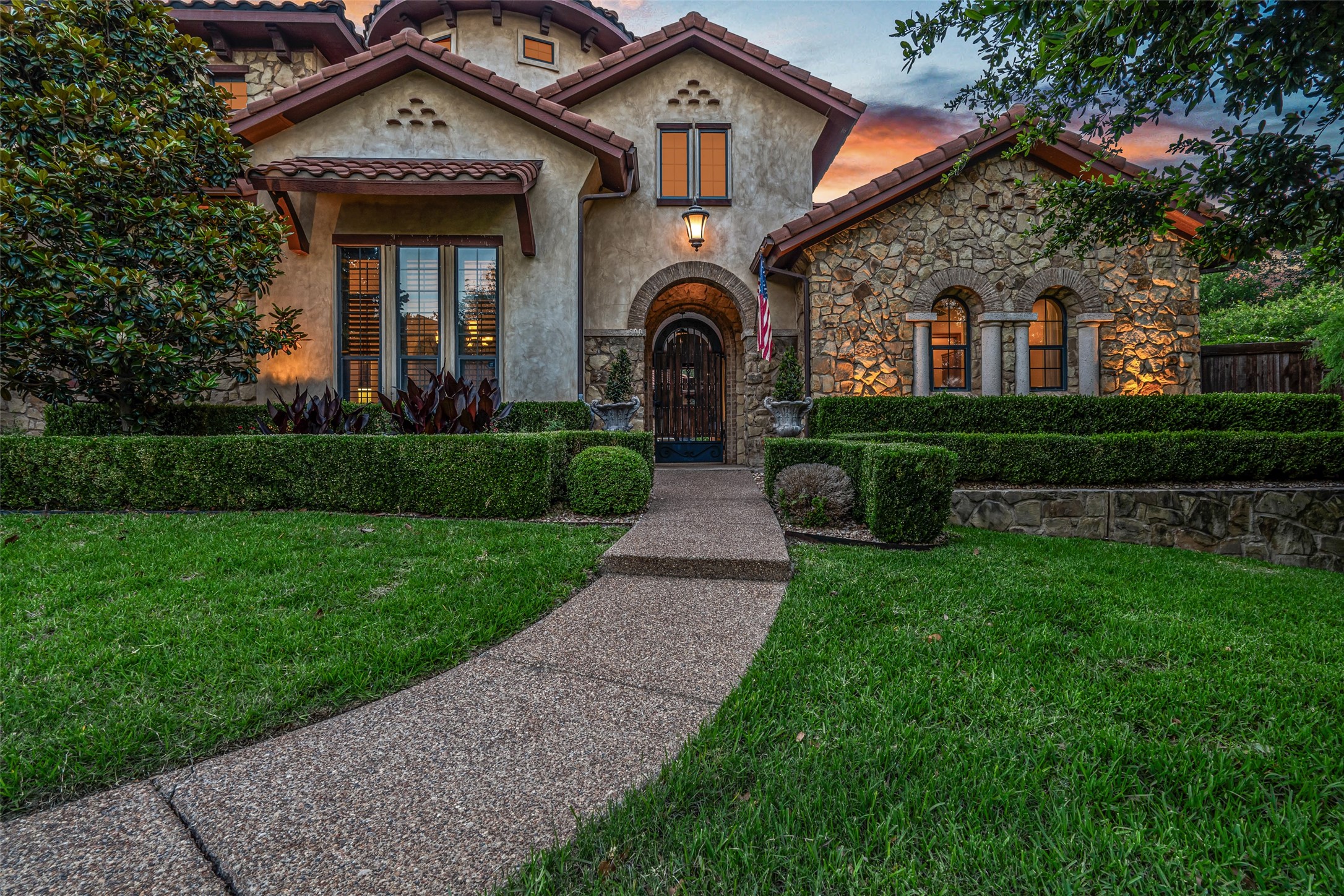 600 Deerwood Lane