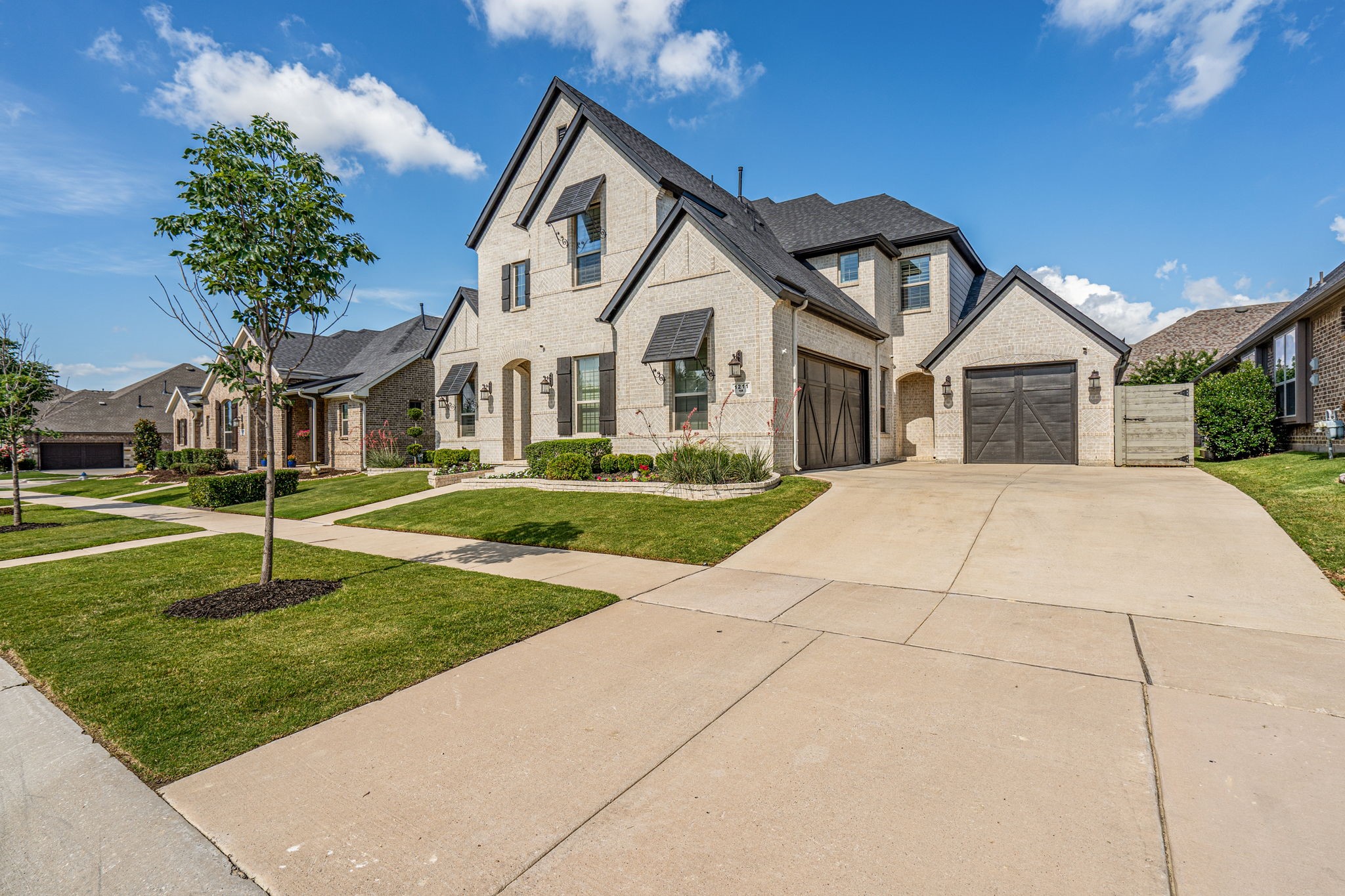 1211 Treeline Drive