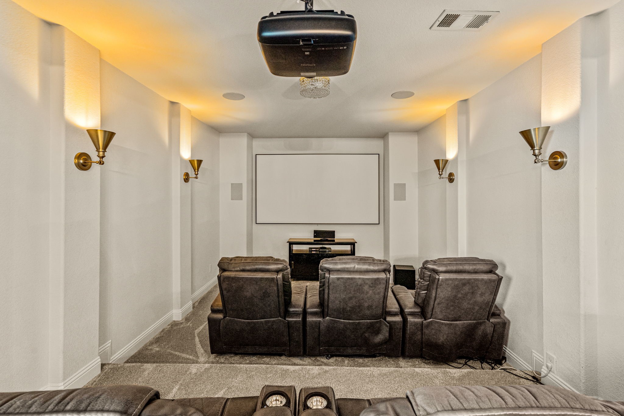 1211 Treeline Drive