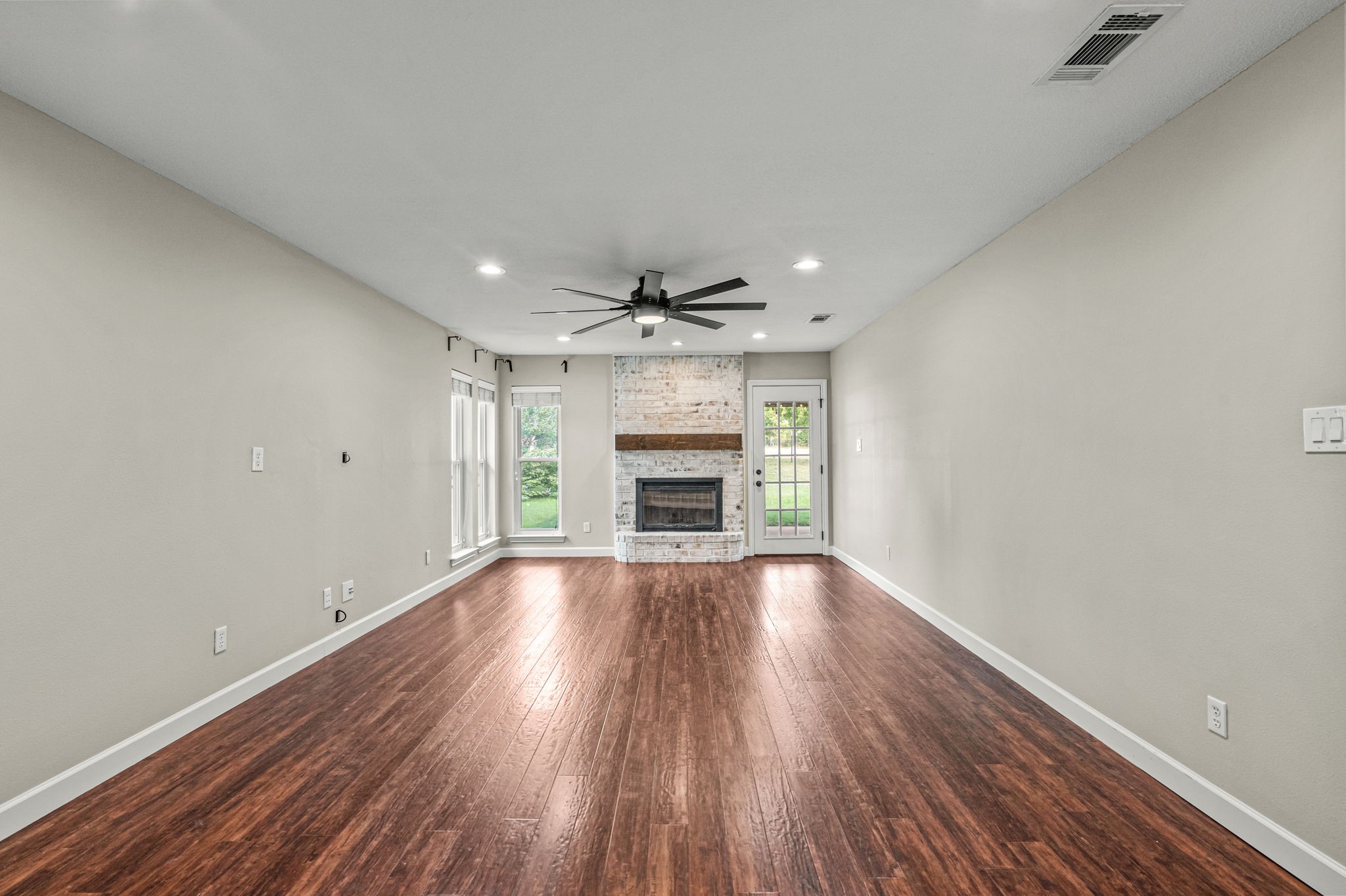 130 Donna Circle