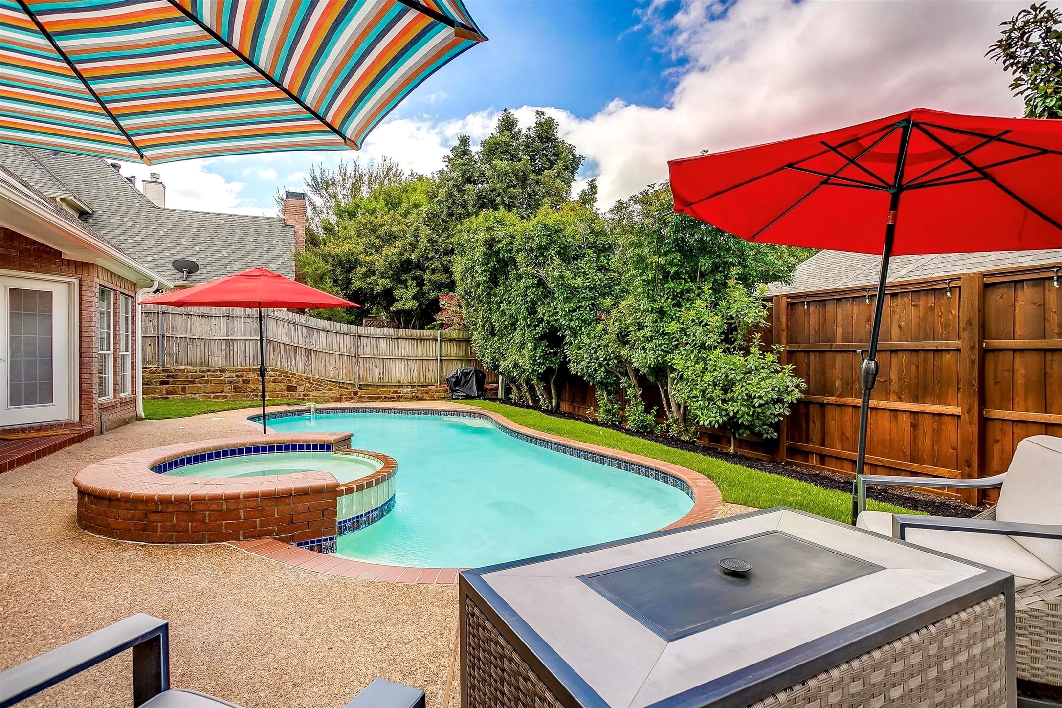 6604 Charleston Drive
