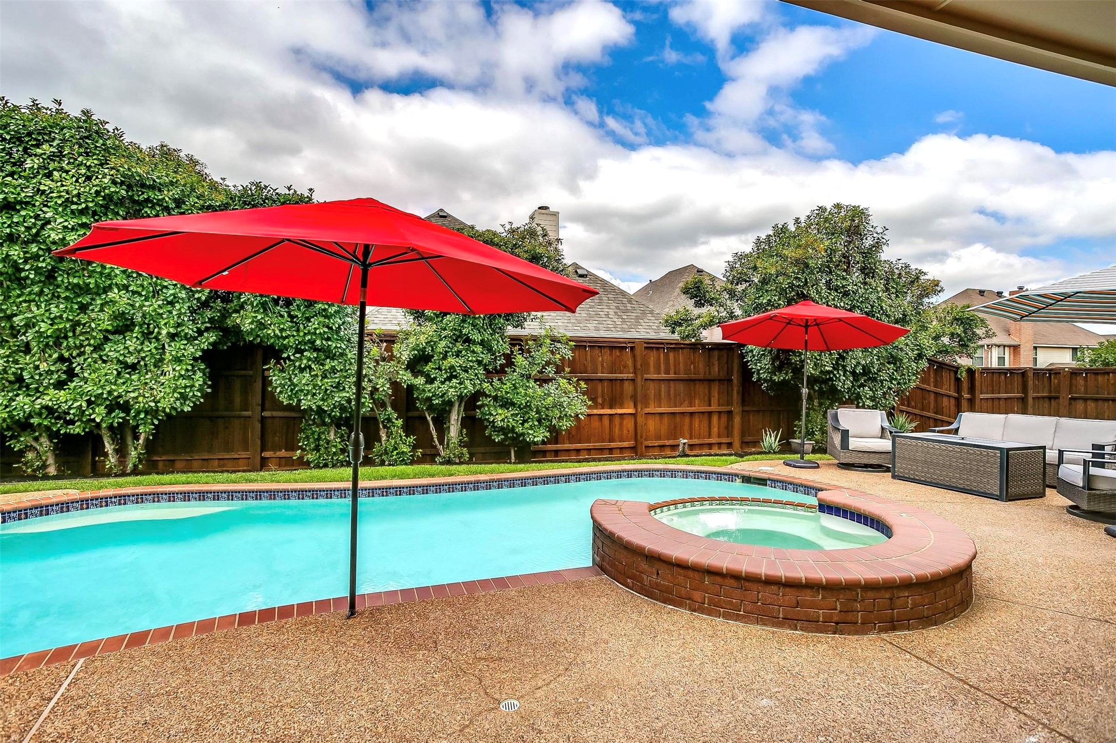 6604 Charleston Drive