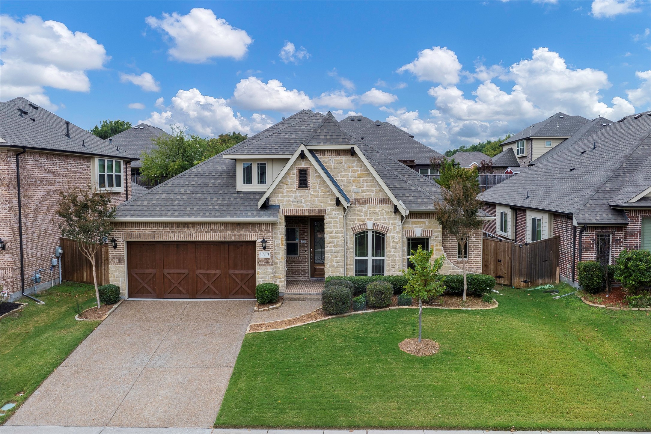 2513 Saddleridge Drive