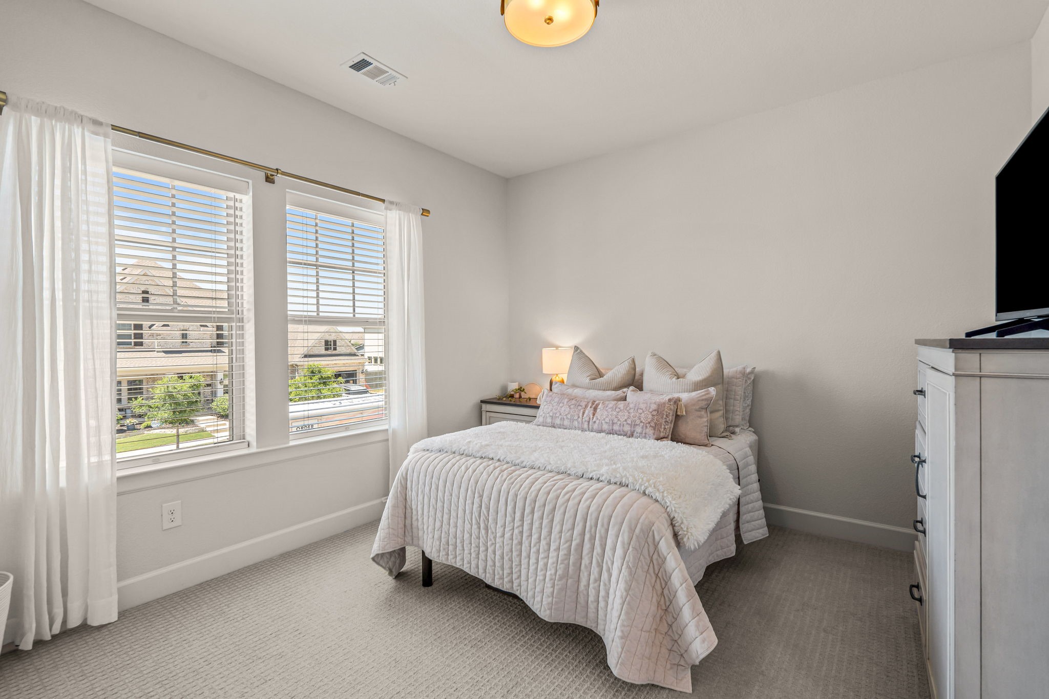 1512 Petal Court