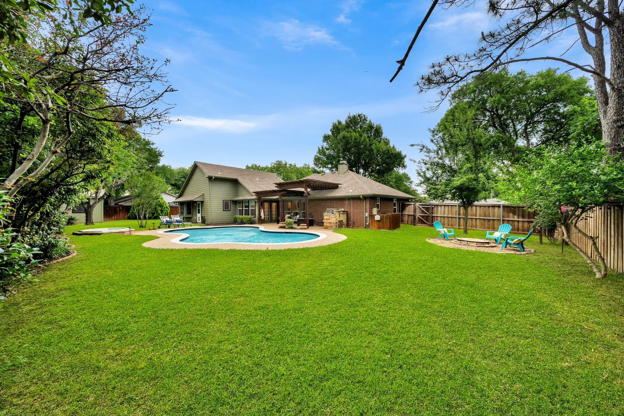 141 Redwood Drive
