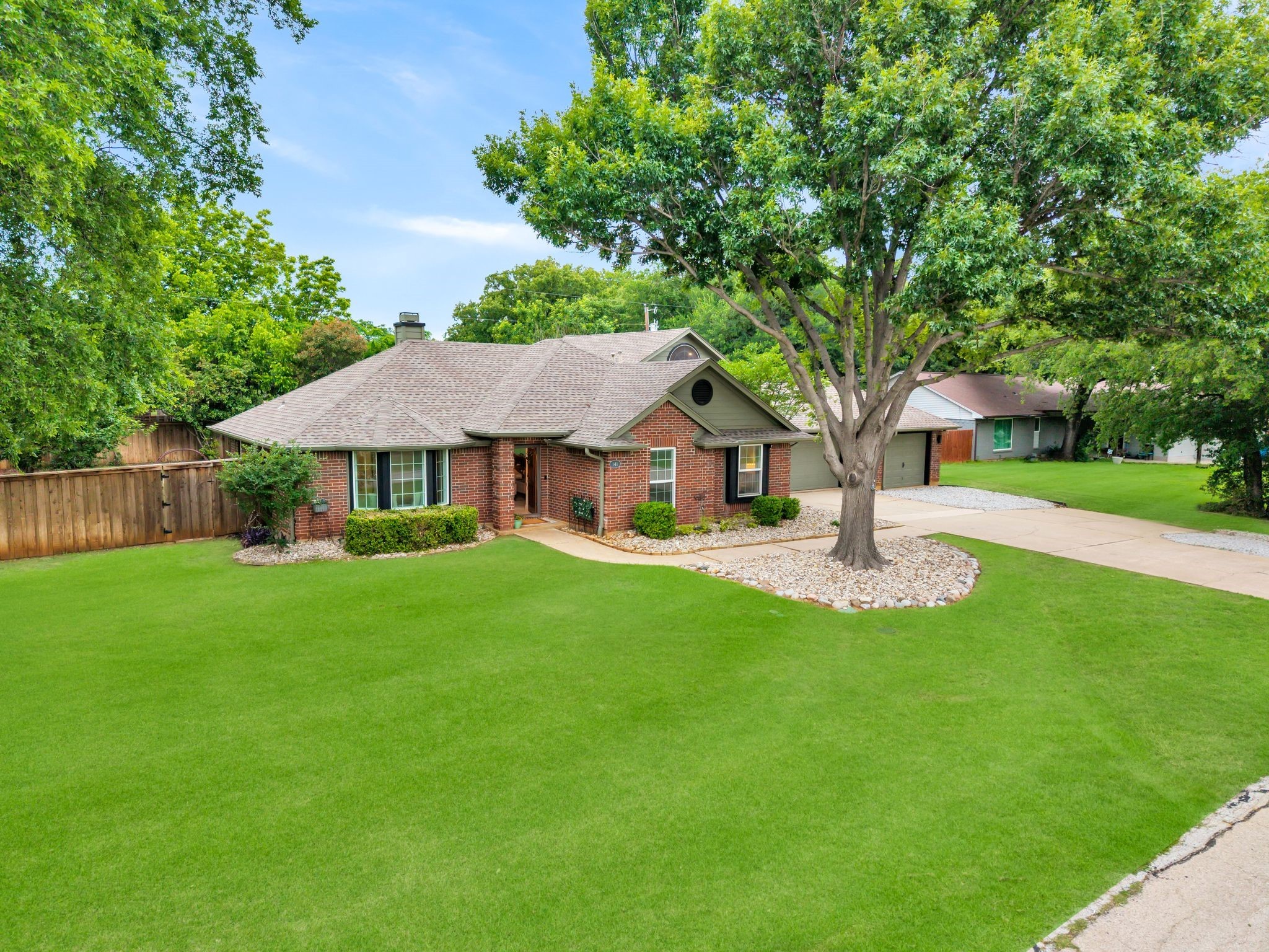 141 Redwood Drive