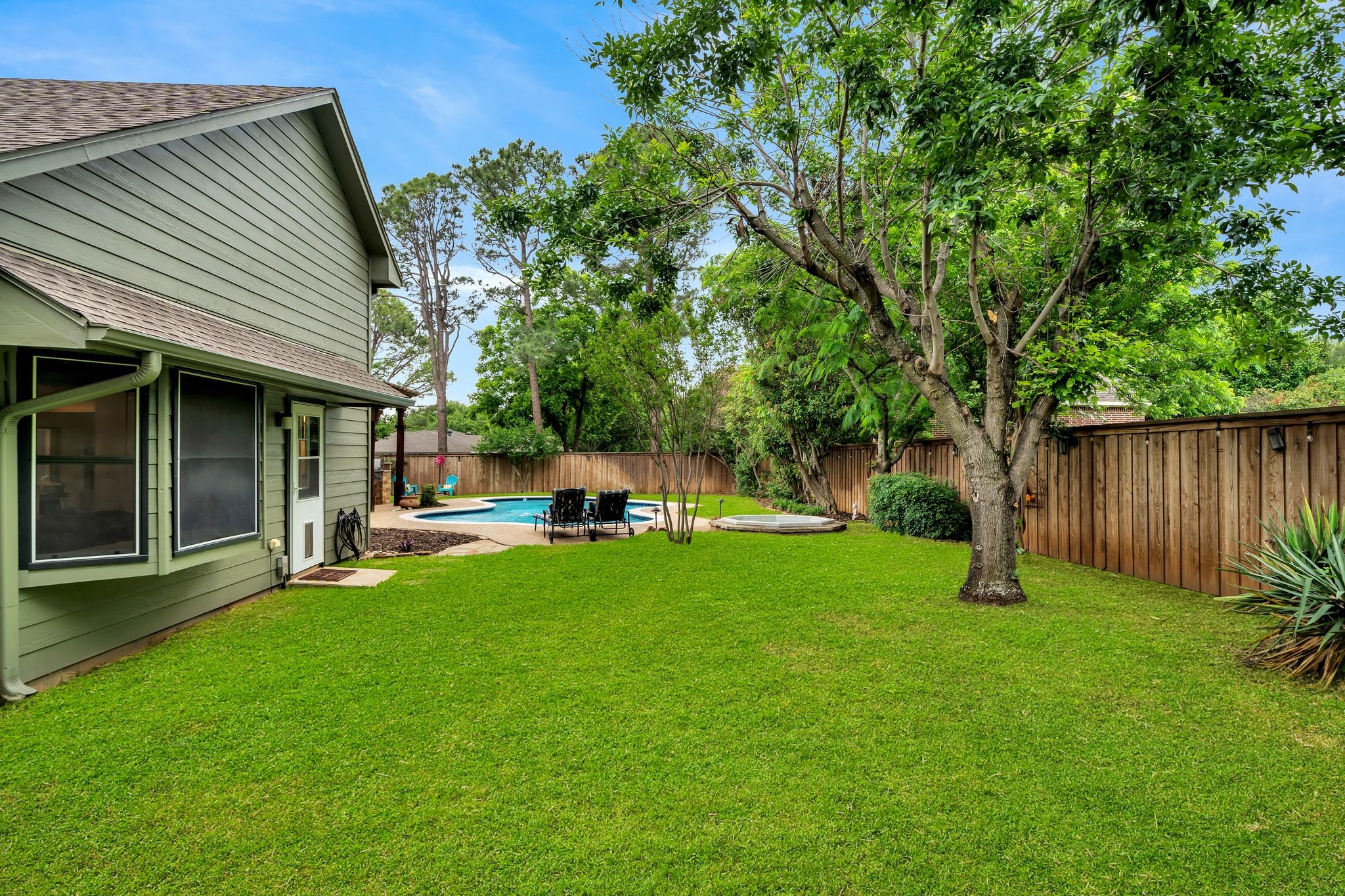 141 Redwood Drive