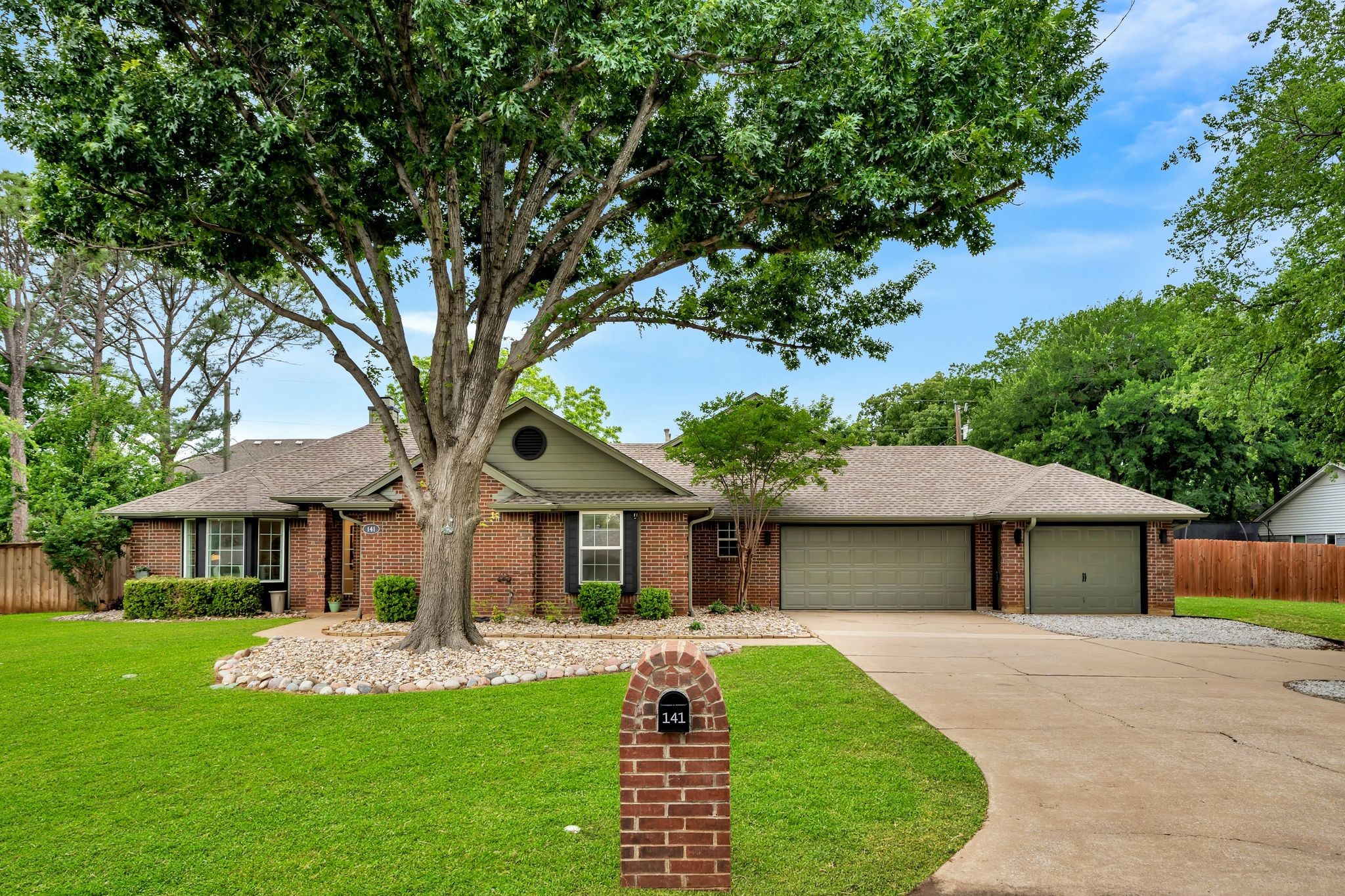 141 Redwood Drive