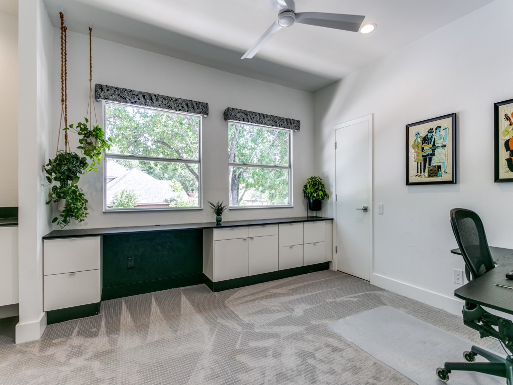 3046 Creekview Drive